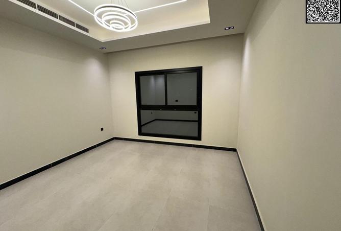 129785207 - Property Image 3