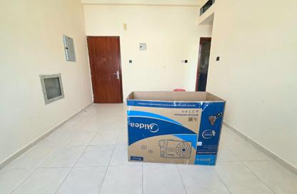 Apartment - 1 - 1 for rent in Muwaileh 29 Building - Muwaileh - Sharjah