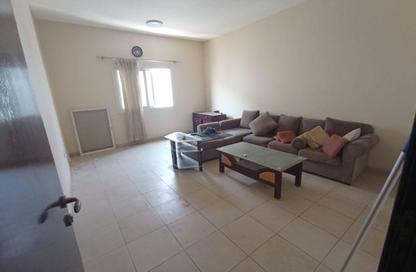 Apartment - 2 Bedrooms - 2 Bathrooms for rent in Al Qulaya'ah - Al Sharq - Sharjah