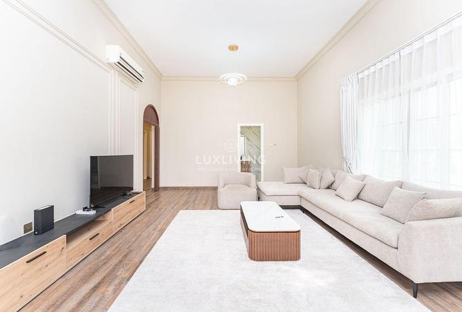 114602845 - Property Image 2