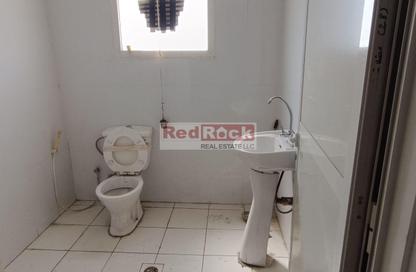 Warehouse - Studio - 1 Bathroom for rent in Jebel Ali Industrial 1 - Jebel Ali Industrial - Jebel Ali - Dubai