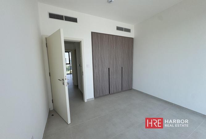 70269692 - صورة العقار 3