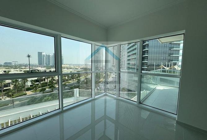 74243328 - الصورة الرئيسية للعقار