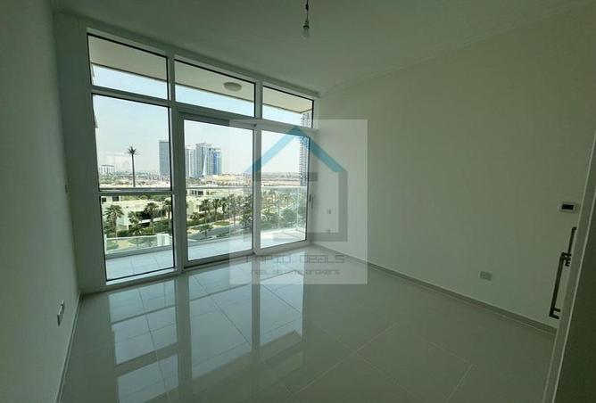 74243328 - صورة العقار 3