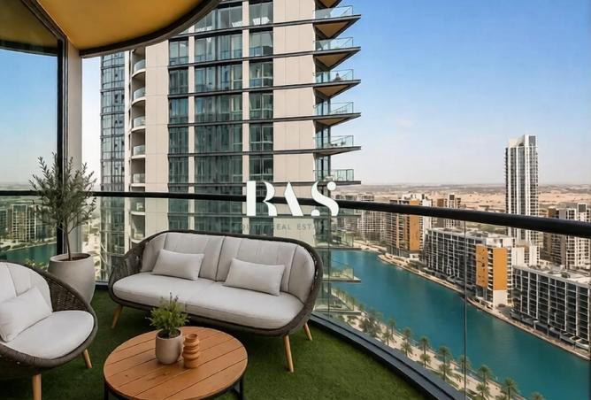 2BR WITH EN-SUITE BATHROOM + STUDY | LAGOON VIEWS