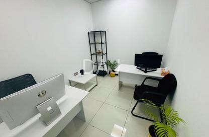 Office Space - Studio - 1 Bathroom for rent in Al Fajer Complex - Oud Metha - Bur Dubai - Dubai