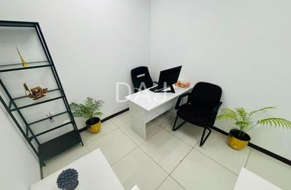 Office Space - Studio - 1 Bathroom for rent in Al Fajer Complex - Oud Metha - Bur Dubai - Dubai