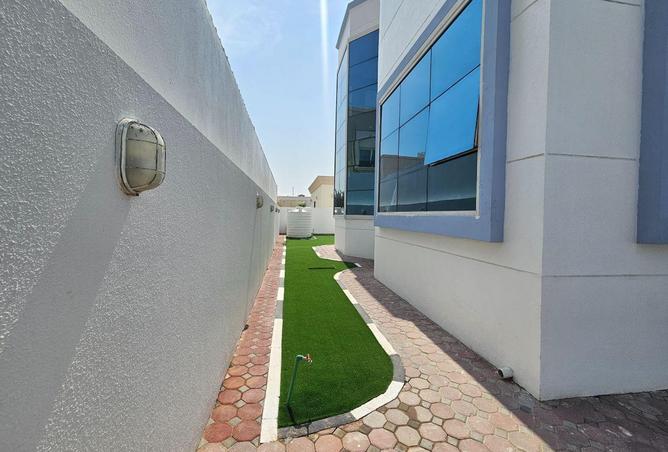 64403883 - صورة العقار 2