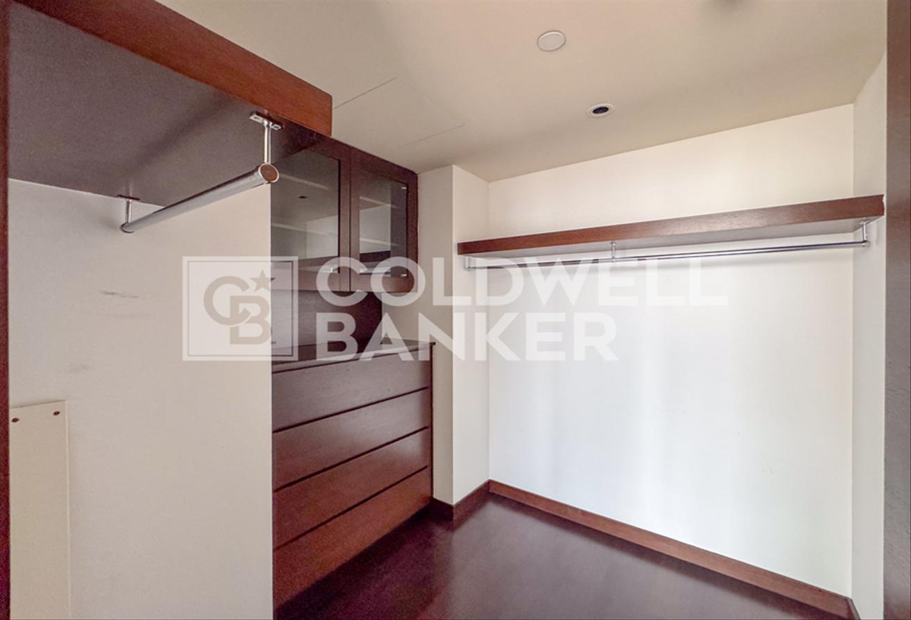 Best 2 Bedroom Type F | Full Fountain View photo 17