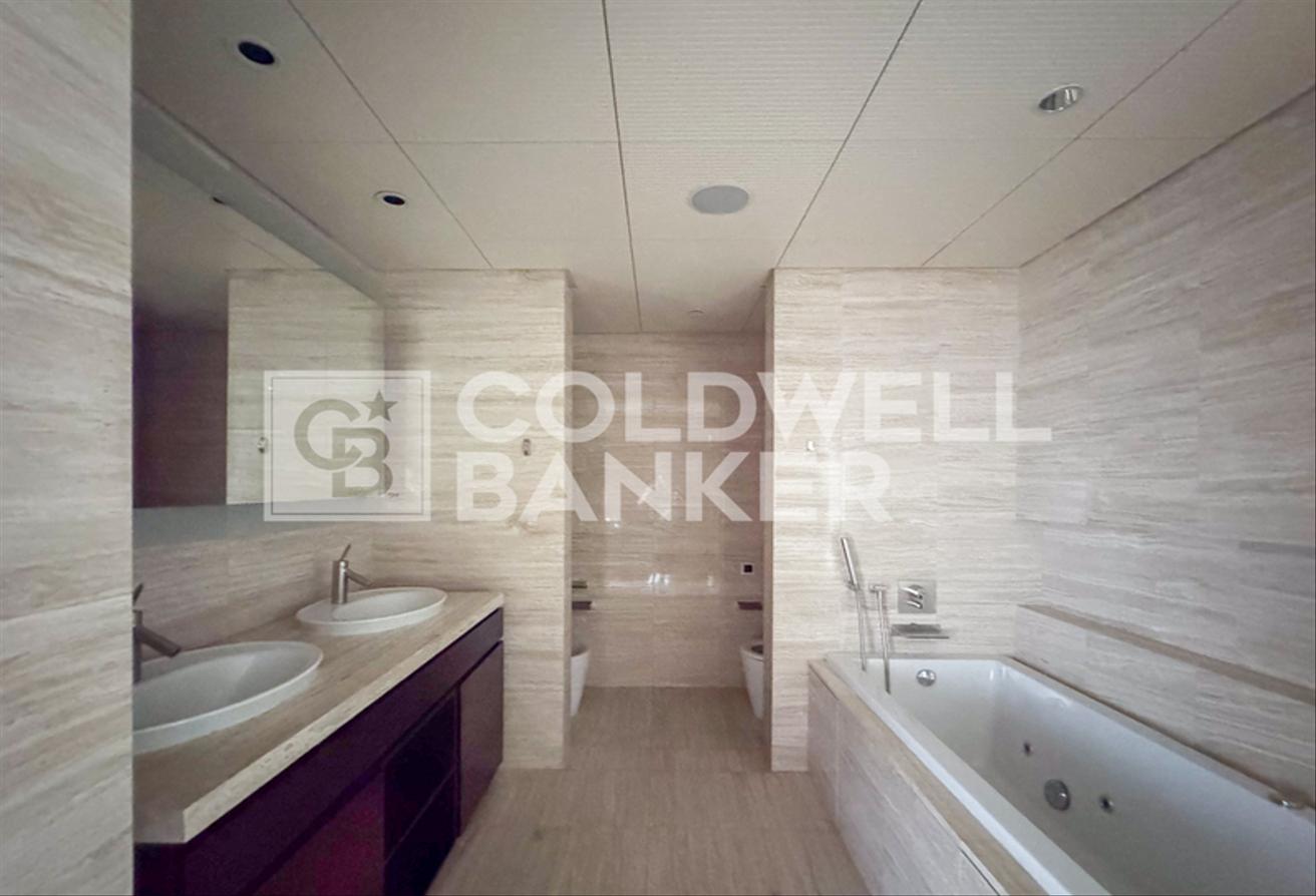 Best 2 Bedroom Type F | Full Fountain View photo 22