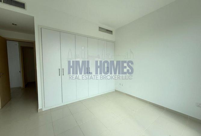 54384631 - صورة العقار 3