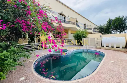 فيلا - 4 غرف نوم - 5 حمامات للايجار في فلل الجميرا 2 - جميرا 2 - جميرا - دبي