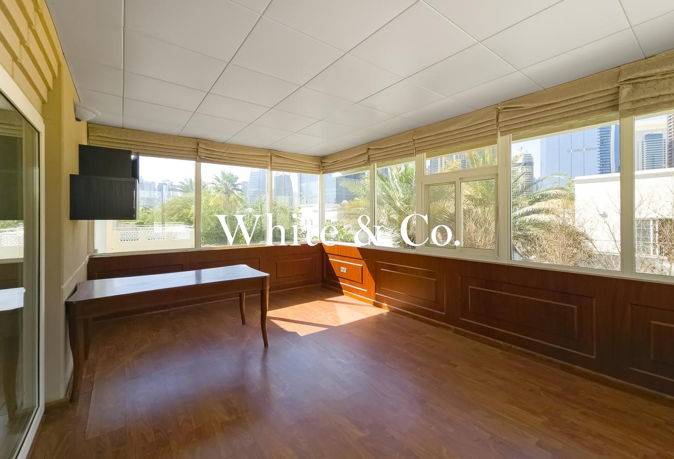 Meadows 1 | 4 Bed + Maids | Available Now photo 16