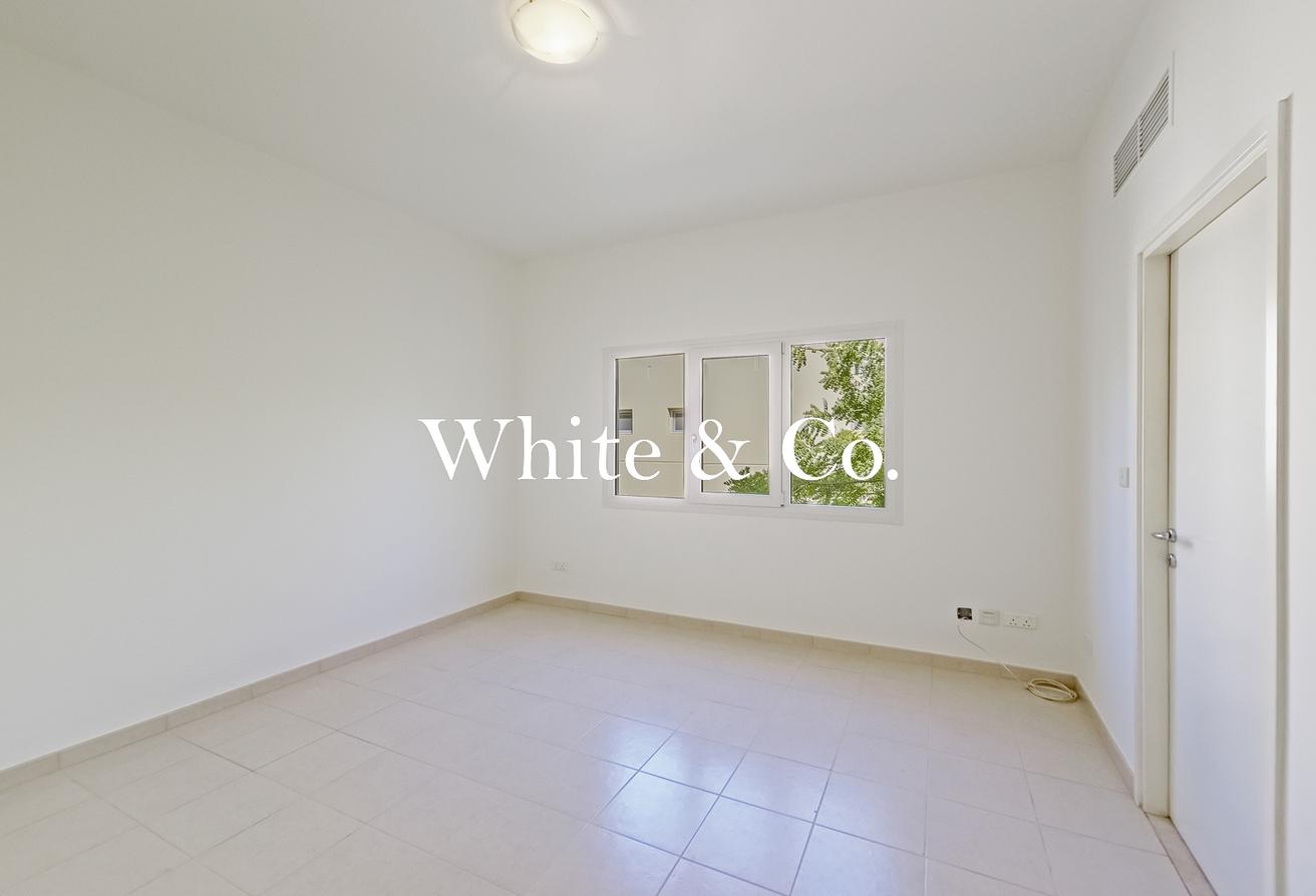 Meadows 1 | 4 Bed + Maids | Available Now photo 10