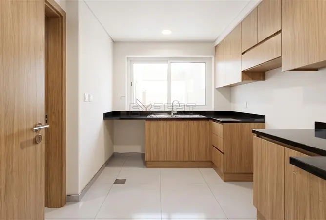 158711000 - Property Image 3
