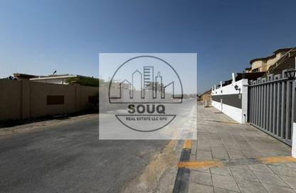 Villa - 4 - 6 for sale in Seih Al Uraibi - Ras Al Khaimah