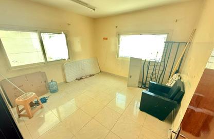 Apartment - 1 Bedroom - 2 Bathrooms for rent in Fire Station Road - Muwaileh - Sharjah