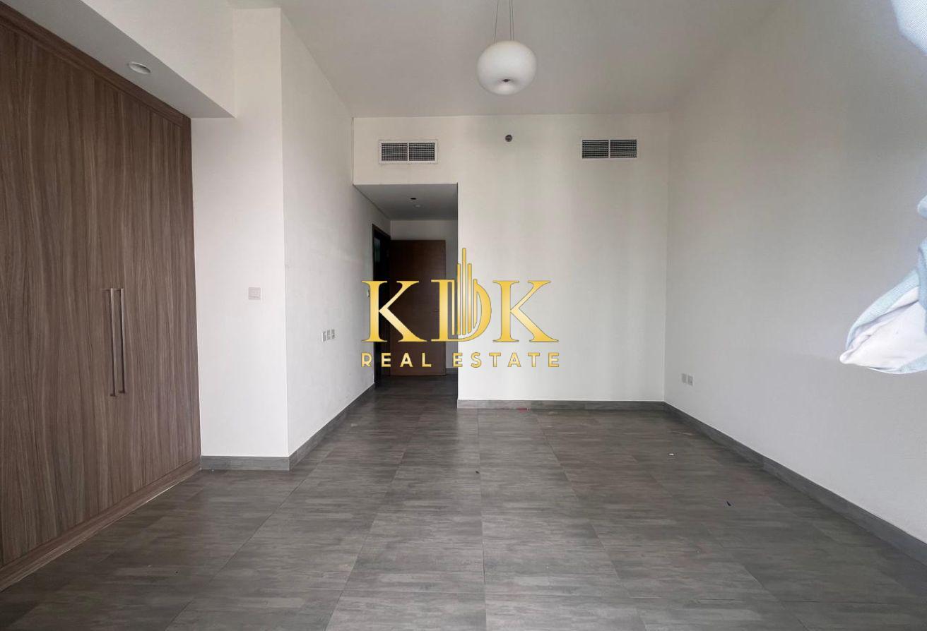 1BR | Alpha Green Tower | Skyline View Balcony photo 3