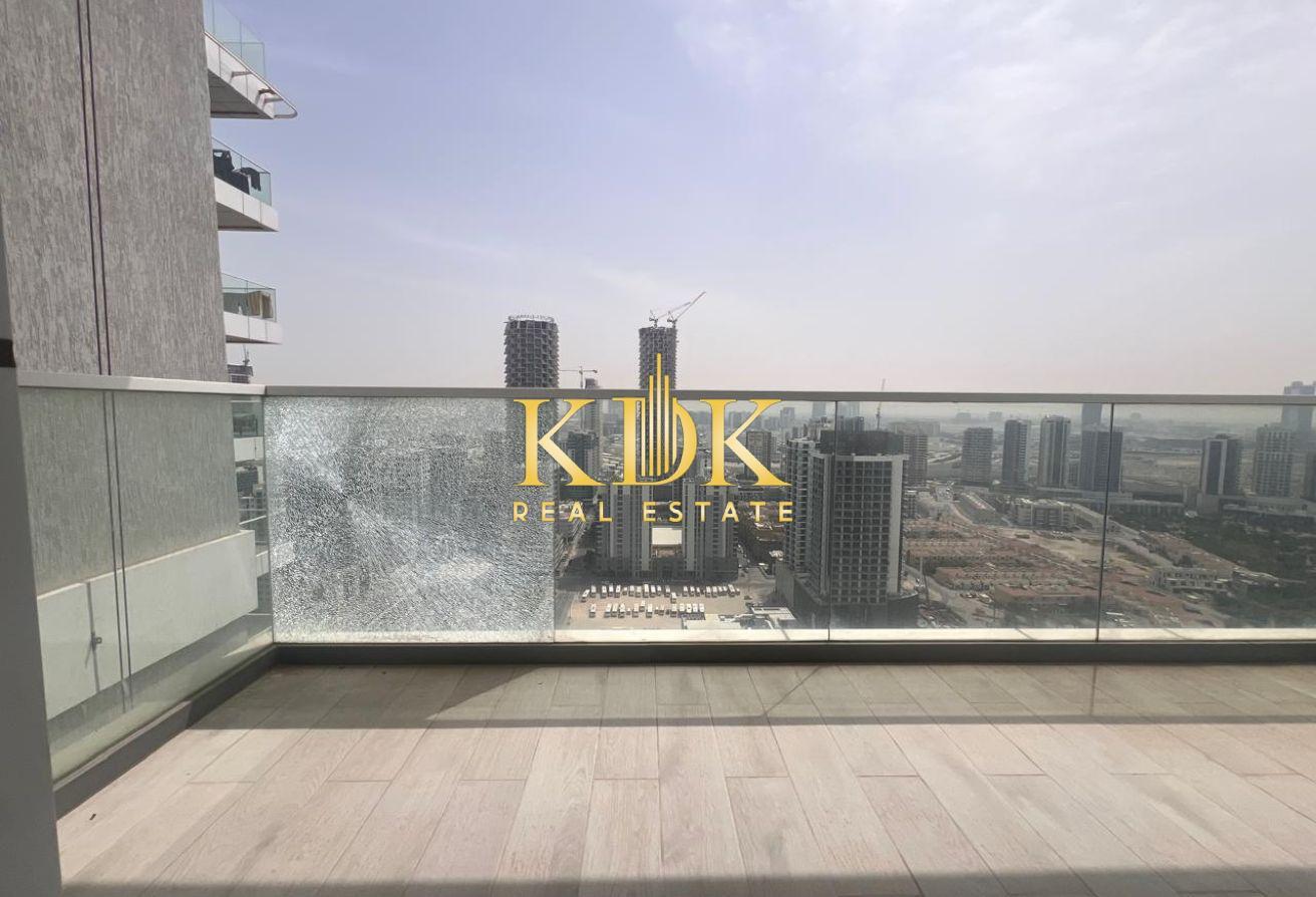 1BR | Alpha Green Tower | Skyline View Balcony photo 9