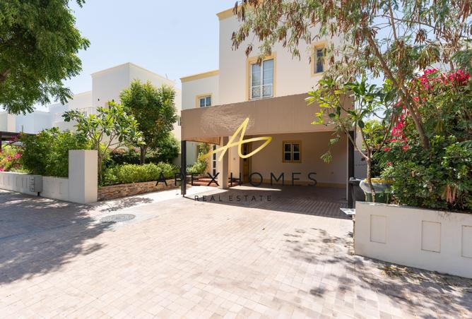 94018053 - Property Main Image