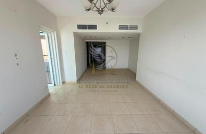 Apartment - 3 - 5 for rent in Al Khan Corniche - Al Khan - Sharjah