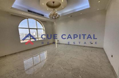 Villa - 5 - 6 for rent in Al Aweer 1 - Al Aweer - Dubai