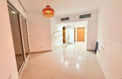 Apartment - 1 Bedroom - 2 Bathrooms for rent in Lakeside Tower C - Lakeside Residence - Dubai Production City (IMPZ) - Dubai