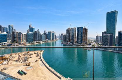 Apartment - 1 - 2 for sale in Peninsula Four - Peninsula - Business Bay - Dubai