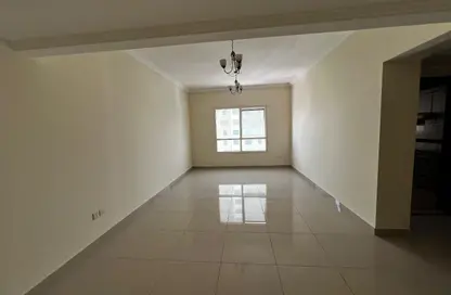 Apartment - 3 Bedrooms - 3 Bathrooms for rent in New Al Taawun Road - Al Taawun - Sharjah