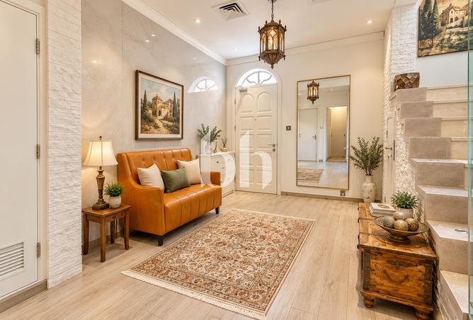 3-bed villa in Springs 2 · Upgraded — photo 2
