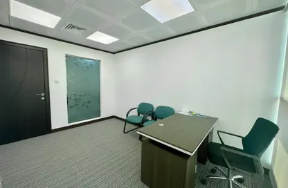مكتب - غرفة نوم - 2 حمامات للايجار في منطقة المرور - أبوظبي