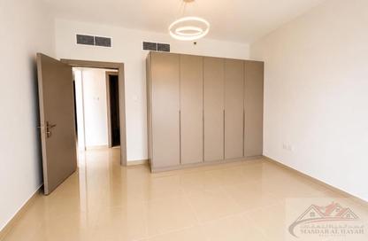 Apartment - 1 Bedroom - 2 Bathrooms for rent in Muwailih Building - Muwaileh - Sharjah