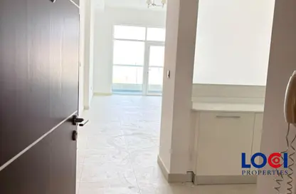 Apartment - 1 Bedroom - 2 Bathrooms for rent in La Residence - District 1 - Jumeirah Village Triangle - Dubai Apartment - 1 Bedroom - 2 Bathrooms for rent in La Residence - District 1 - Jumeirah Village Triangle - Dubai