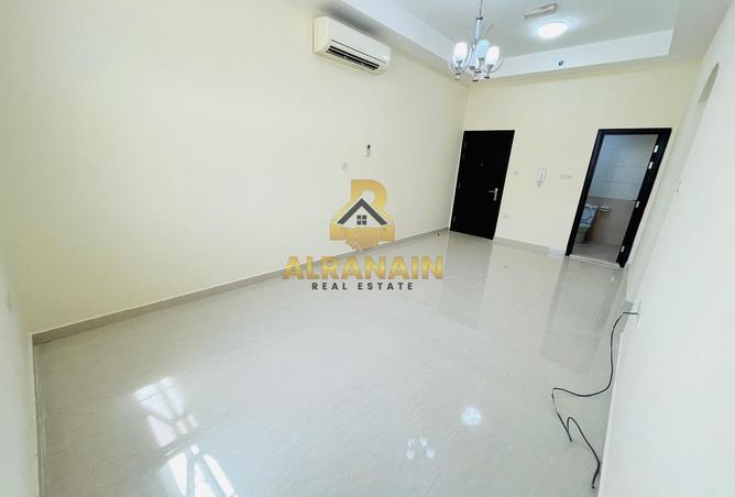 81121034 - Property Image 3