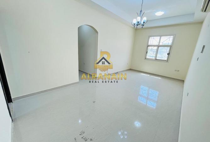 81121034 - Property Image 2