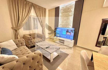 Apartment - 1 - 1 for rent in Mubarak Building - Al Majaz 3 - Al Majaz - Sharjah Apartment - 1 - 1 for rent in Mubarak Building - Al Majaz 3 - Al Majaz - Sharjah