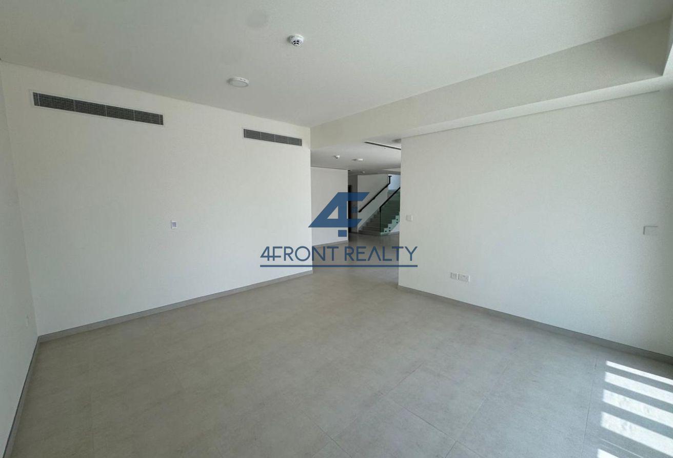 Central Park Backing|Opposite Pool| Expansive Plot photo 14