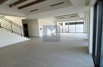 Villa - 6 Bedrooms - 7 Bathrooms for sale in Venice - Damac Lagoons - Dubai