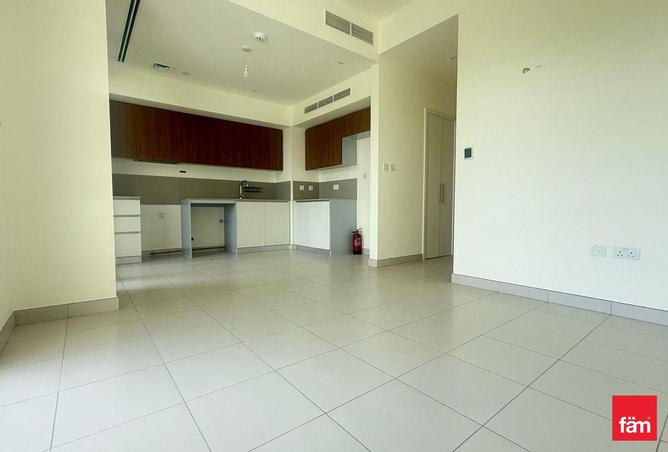 98240579 - Property Image 3