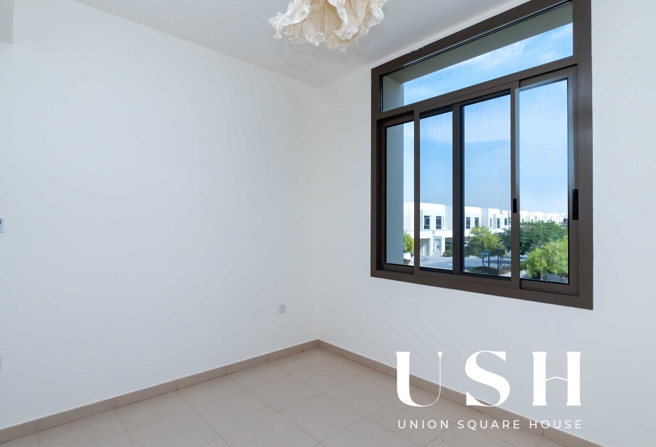 3 bedroom townhouse in Noor Townhouses, Town Square: 13