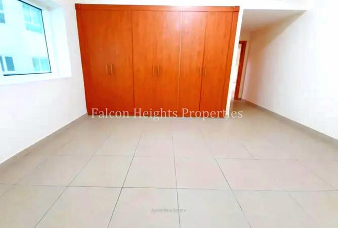 114621220 - Property Image 3