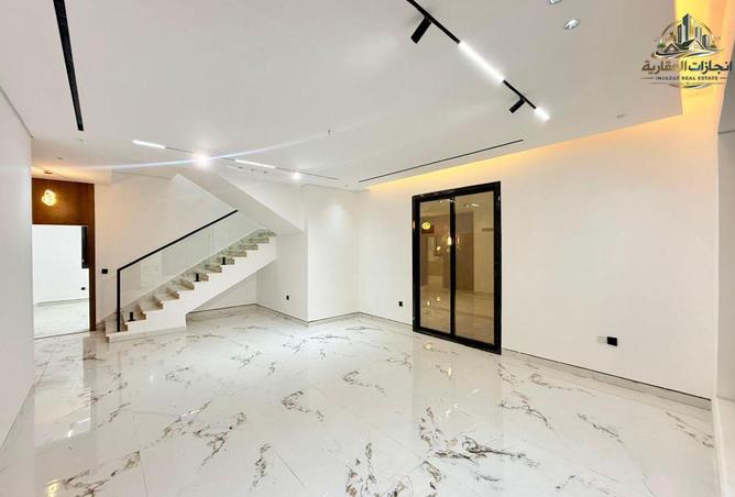 90496460 - Property Image 3