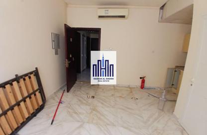 Apartment - Studio - 1 Bathroom for rent in Fire Station Road - Muwaileh - Sharjah