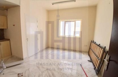 Apartment - Studio - 1 Bathroom for rent in Fire Station Road - Muwaileh - Sharjah Apartment - Studio - 1 Bathroom for rent in Fire Station Road - Muwaileh - Sharjah