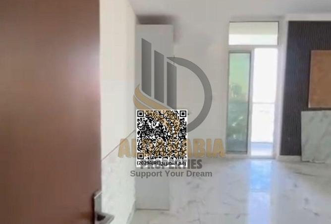 53598630 - صورة العقار 2