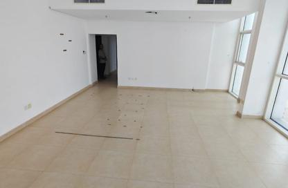 Apartment - 3 - 4 for rent in New Al Taawun Road - Al Taawun - Sharjah
