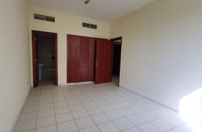 Apartment - 1 Bedroom - 2 Bathrooms for rent in Building X20 - England Cluster - International City - Dubai