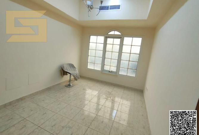 128829564 - Property Image 3