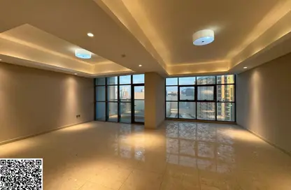 Apartment - 2 Bedrooms - 3 Bathrooms for sale in Gulfa Towers - Al Rashidiya 1 - Al Rashidiya - Ajman