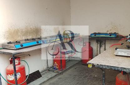 سكن عمال - استوديو - 8 حمامات للايجار في عجمان الصناعية 1 - المنطقة الصناعية - عجمان سكن عمال - استوديو - 8 حمامات للايجار في عجمان الصناعية 1 - المنطقة الصناعية - عجمان